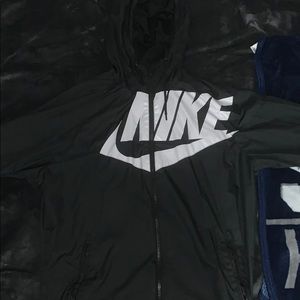 Nike Men’s Windbreaker